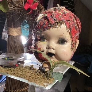 Unique Artistic Doll Head Sculpture